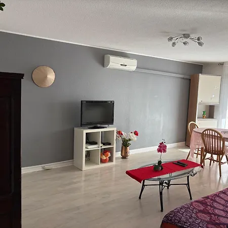 Apartment T3 Centre A 8 Min A Pied Avec Place Parking *