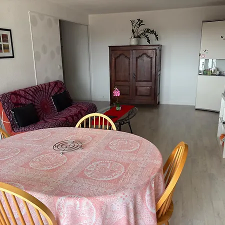 Apartment T3 Centre A 8 Min A Pied Avec Place Parking *