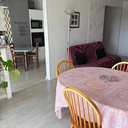Apartment T3 Centre A 8 Min A Pied Avec Place Parking